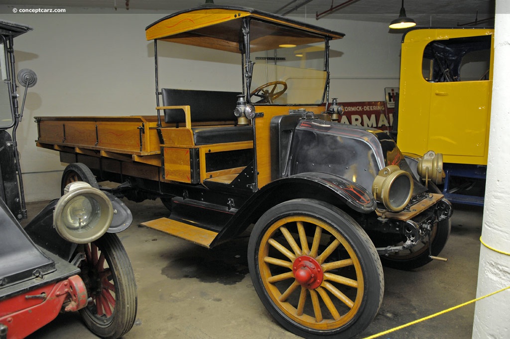1915 International Harvester Model F